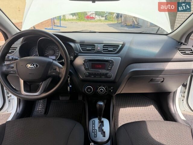 Белый Киа Рио, объемом двигателя 1.4 л и пробегом 143 тыс. км за 9199 $, фото 23 на Automoto.ua
