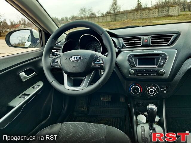Белый Киа Рио, объемом двигателя 1.4 л и пробегом 163 тыс. км за 7800 $, фото 10 на Automoto.ua