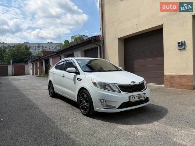 Белый Киа Рио, объемом двигателя 1.4 л и пробегом 143 тыс. км за 9199 $, фото 3 на Automoto.ua