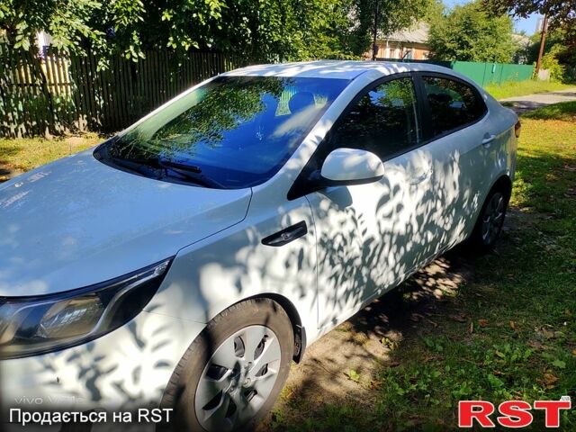 Белый Киа Рио, объемом двигателя 1.4 л и пробегом 139 тыс. км за 6000 $, фото 6 на Automoto.ua