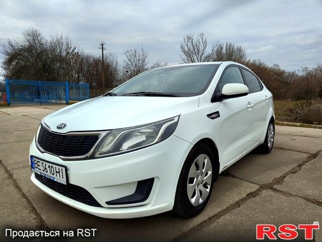 Белый Киа Рио, объемом двигателя 1.4 л и пробегом 163 тыс. км за 7800 $, фото 1 на Automoto.ua