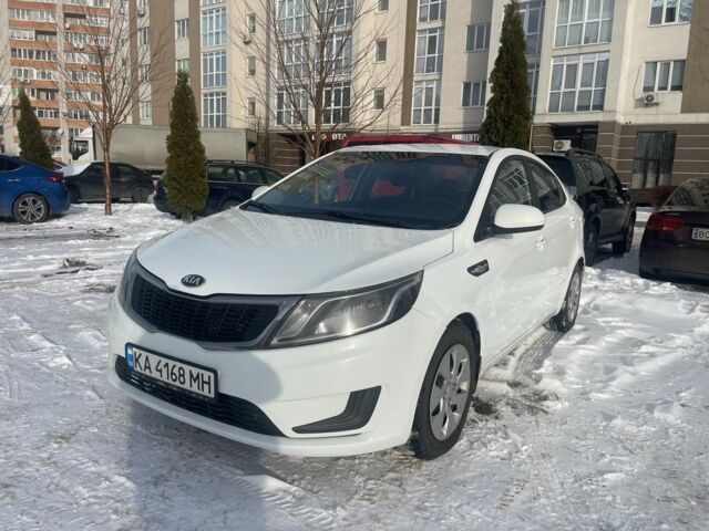 Белый Киа Рио, объемом двигателя 1.4 л и пробегом 141 тыс. км за 6300 $, фото 2 на Automoto.ua