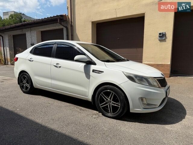 Белый Киа Рио, объемом двигателя 1.4 л и пробегом 143 тыс. км за 9199 $, фото 34 на Automoto.ua