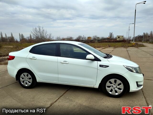 Белый Киа Рио, объемом двигателя 1.4 л и пробегом 163 тыс. км за 7800 $, фото 6 на Automoto.ua