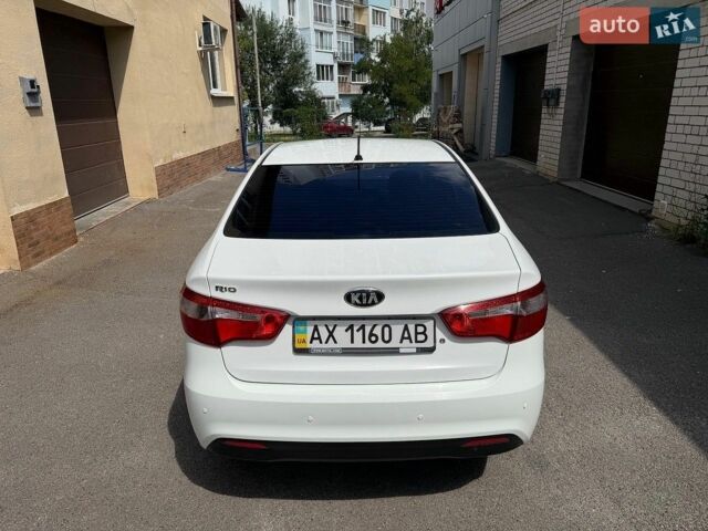 Белый Киа Рио, объемом двигателя 1.4 л и пробегом 143 тыс. км за 9199 $, фото 7 на Automoto.ua