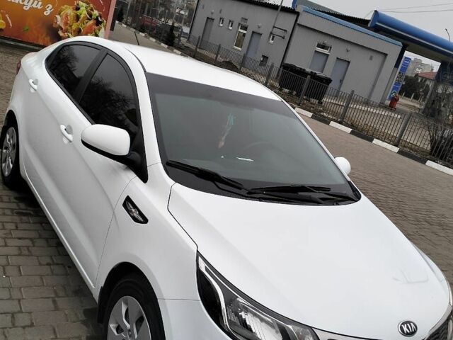 Білий Кіа Ріо, об'ємом двигуна 1.4 л та пробігом 84 тис. км за 8200 $, фото 1 на Automoto.ua