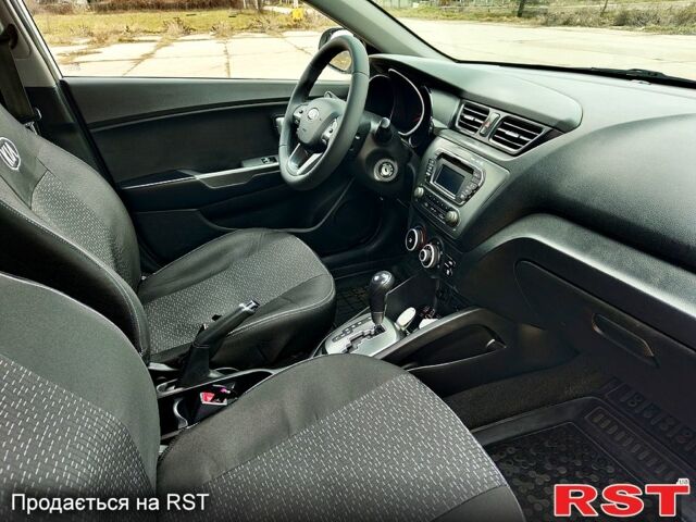 Белый Киа Рио, объемом двигателя 1.4 л и пробегом 163 тыс. км за 7800 $, фото 8 на Automoto.ua