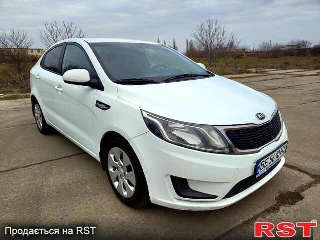 Белый Киа Рио, объемом двигателя 1.4 л и пробегом 163 тыс. км за 7800 $, фото 2 на Automoto.ua