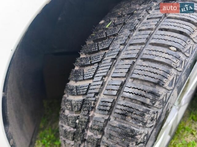 Белый Киа Рио, объемом двигателя 1.25 л и пробегом 85 тыс. км за 8100 $, фото 8 на Automoto.ua