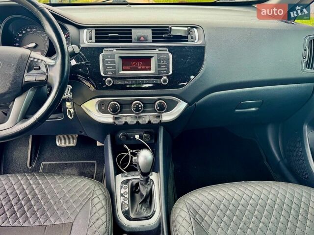 Белый Киа Рио, объемом двигателя 1.4 л и пробегом 160 тыс. км за 9100 $, фото 9 на Automoto.ua
