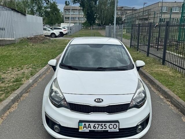 Белый Киа Рио, объемом двигателя 1.4 л и пробегом 160 тыс. км за 9100 $, фото 7 на Automoto.ua