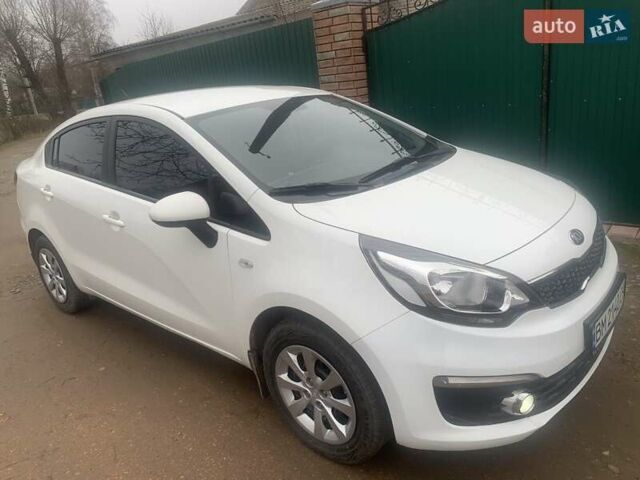 Білий Кіа Ріо, об'ємом двигуна 1.4 л та пробігом 65 тис. км за 8700 $, фото 2 на Automoto.ua