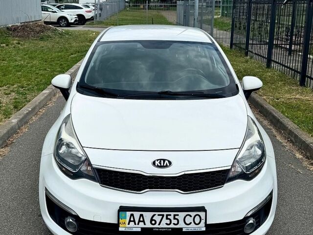 Белый Киа Рио, объемом двигателя 1.4 л и пробегом 160 тыс. км за 9100 $, фото 6 на Automoto.ua