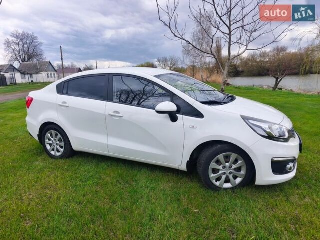 Белый Киа Рио, объемом двигателя 1.25 л и пробегом 85 тыс. км за 8100 $, фото 6 на Automoto.ua