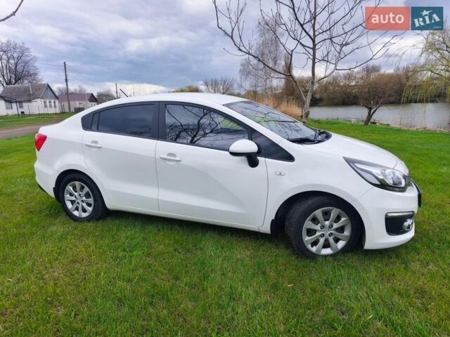 Белый Киа Рио, объемом двигателя 1.25 л и пробегом 85 тыс. км за 8100 $, фото 5 на Automoto.ua
