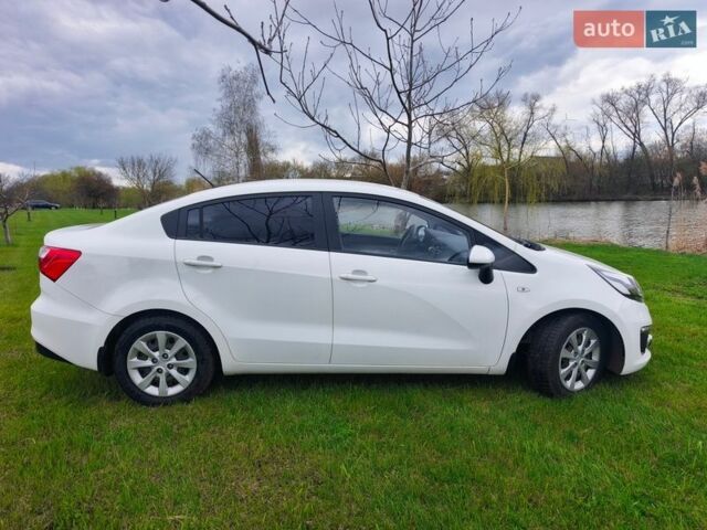 Белый Киа Рио, объемом двигателя 1.25 л и пробегом 85 тыс. км за 8100 $, фото 2 на Automoto.ua