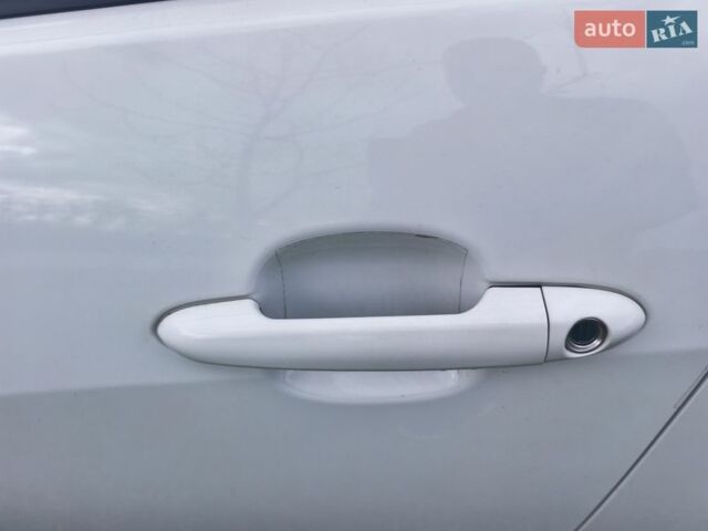 Белый Киа Рио, объемом двигателя 1.25 л и пробегом 85 тыс. км за 8400 $, фото 14 на Automoto.ua