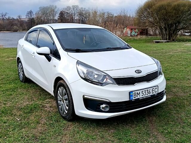 Білий Кіа Ріо, об'ємом двигуна 1.4 л та пробігом 137 тис. км за 6400 $, фото 1 на Automoto.ua