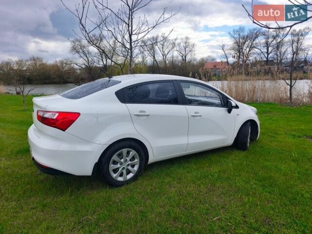 Белый Киа Рио, объемом двигателя 1.25 л и пробегом 85 тыс. км за 8100 $, фото 1 на Automoto.ua