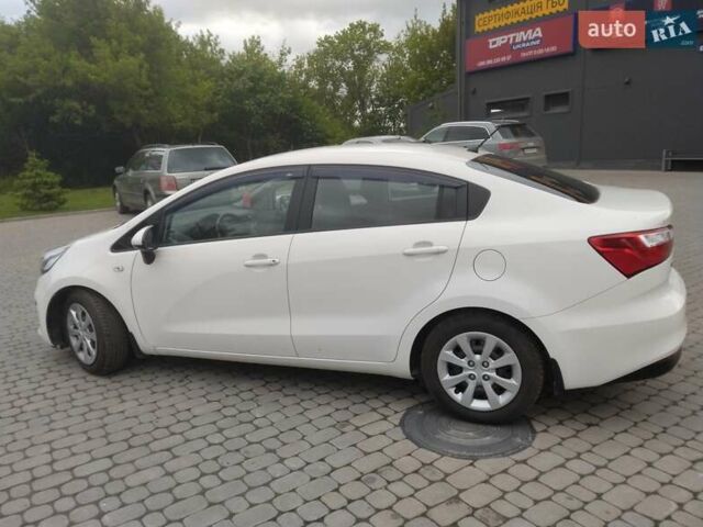Белый Киа Рио, объемом двигателя 1.4 л и пробегом 29 тыс. км за 11500 $, фото 4 на Automoto.ua