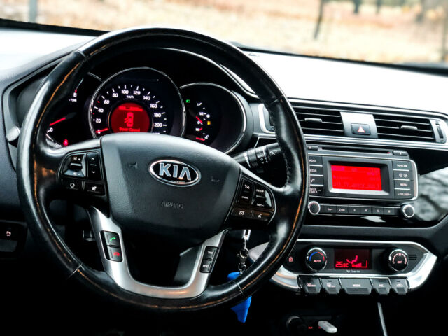 Белый Киа Рио, объемом двигателя 1.4 л и пробегом 8 тыс. км за 11999 $, фото 8 на Automoto.ua