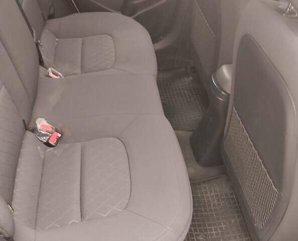 Белый Киа Рио, объемом двигателя 1.4 л и пробегом 29 тыс. км за 11500 $, фото 15 на Automoto.ua
