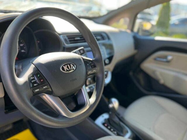 Белый Киа Рио, объемом двигателя 1.6 л и пробегом 70 тыс. км за 8550 $, фото 15 на Automoto.ua