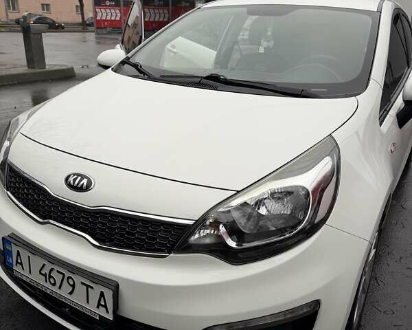 Белый Киа Рио, объемом двигателя 1.4 л и пробегом 87 тыс. км за 12000 $, фото 4 на Automoto.ua
