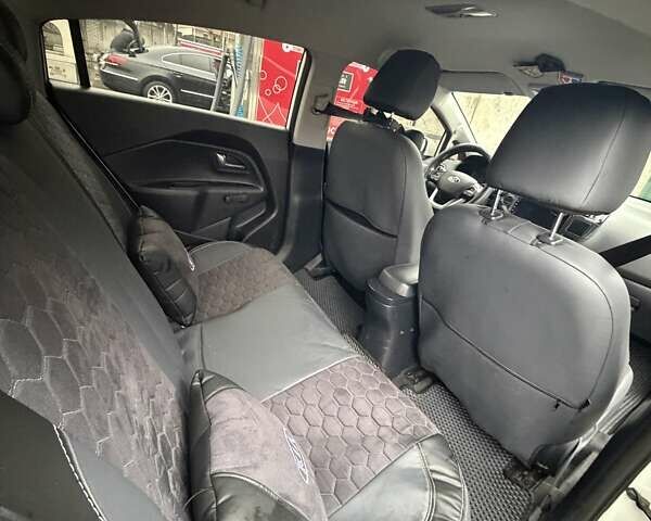 Белый Киа Рио, объемом двигателя 1.4 л и пробегом 870 тыс. км за 12000 $, фото 6 на Automoto.ua