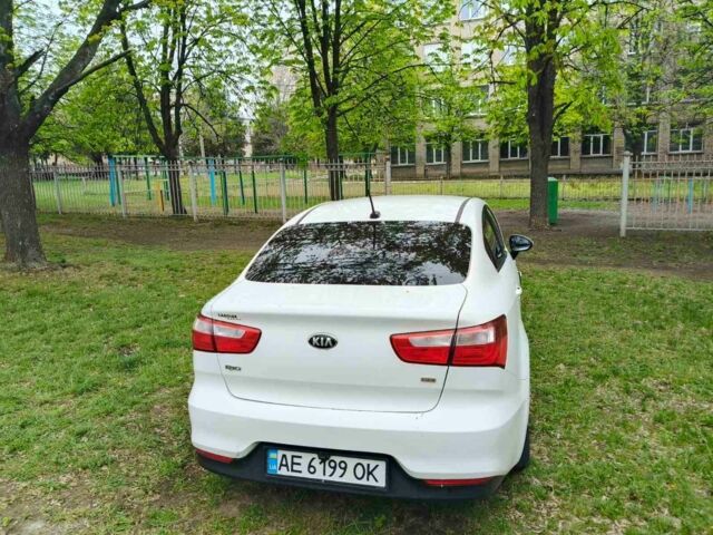 Белый Киа Рио, объемом двигателя 1.6 л и пробегом 133 тыс. км за 8500 $, фото 2 на Automoto.ua