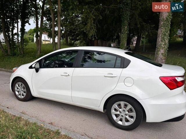 Білий Кіа Ріо, об'ємом двигуна 1.59 л та пробігом 174 тис. км за 8701 $, фото 3 на Automoto.ua