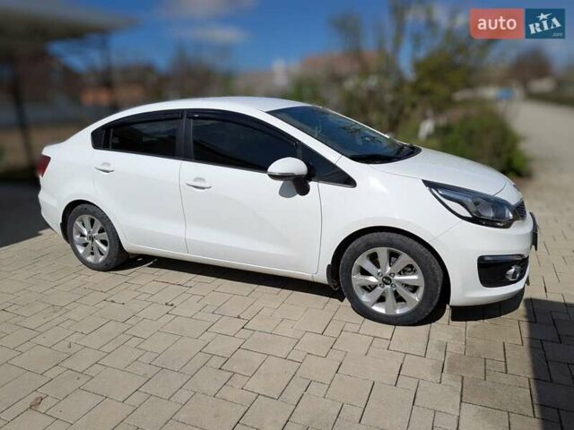 Белый Киа Рио, объемом двигателя 1.4 л и пробегом 55 тыс. км за 12900 $, фото 2 на Automoto.ua