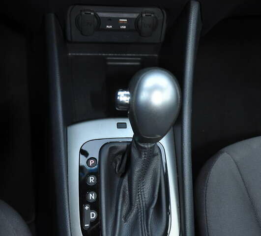 Белый Киа Рио, объемом двигателя 1.6 л и пробегом 117 тыс. км за 9800 $, фото 25 на Automoto.ua