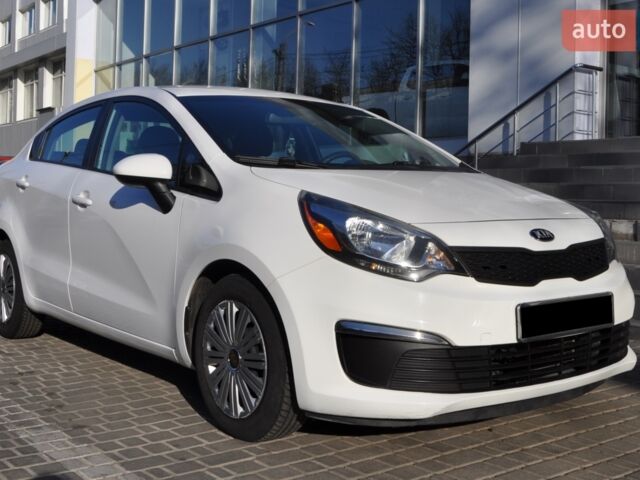 Белый Киа Рио, объемом двигателя 1.6 л и пробегом 117 тыс. км за 8300 $, фото 10 на Automoto.ua