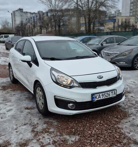 Білий Кіа Ріо, об'ємом двигуна 1.4 л та пробігом 182 тис. км за 10500 $, фото 1 на Automoto.ua