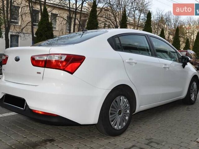 Белый Киа Рио, объемом двигателя 1.6 л и пробегом 117 тыс. км за 9800 $, фото 7 на Automoto.ua