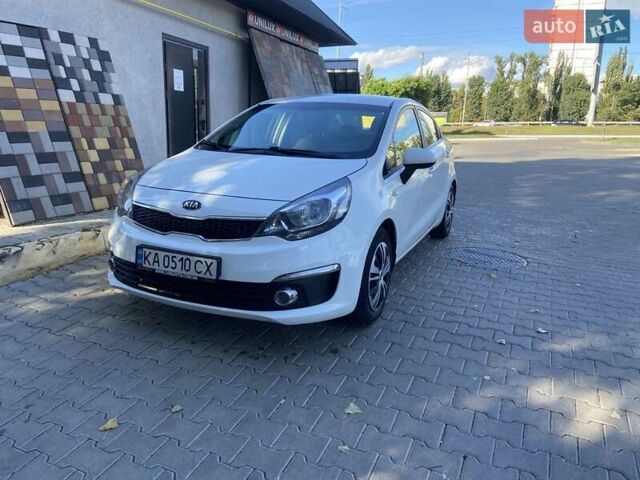 Белый Киа Рио, объемом двигателя 1.4 л и пробегом 87 тыс. км за 8700 $, фото 4 на Automoto.ua