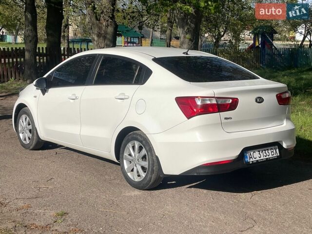 Білий Кіа Ріо, об'ємом двигуна 1.4 л та пробігом 140 тис. км за 9350 $, фото 10 на Automoto.ua