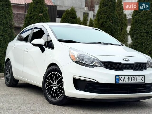 Белый Киа Рио, объемом двигателя 1.6 л и пробегом 162 тыс. км за 11000 $, фото 2 на Automoto.ua