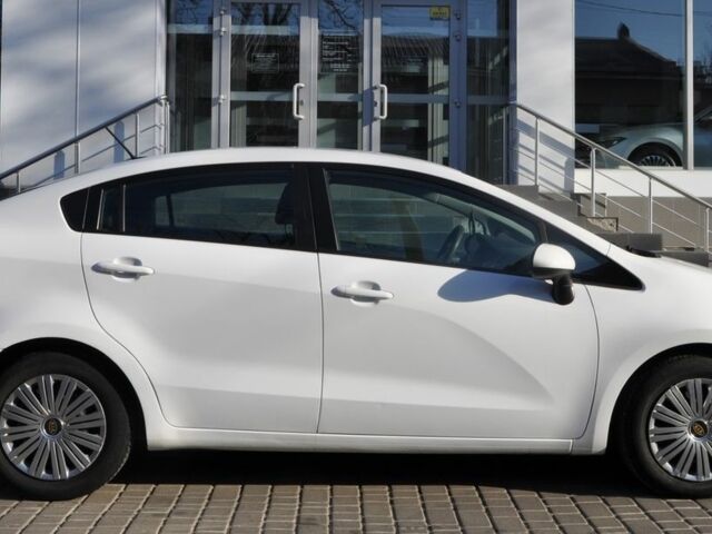 Белый Киа Рио, объемом двигателя 1.6 л и пробегом 117 тыс. км за 8300 $, фото 9 на Automoto.ua