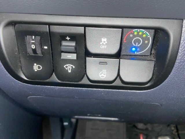 Белый Киа Рио, объемом двигателя 1.4 л и пробегом 88 тыс. км за 8800 $, фото 10 на Automoto.ua