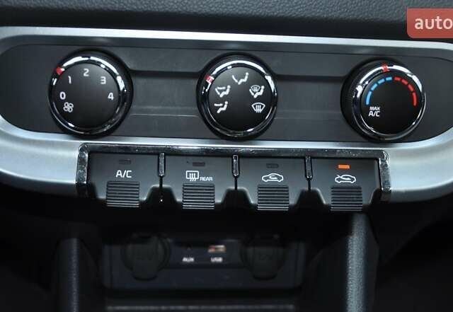 Белый Киа Рио, объемом двигателя 1.6 л и пробегом 117 тыс. км за 9800 $, фото 24 на Automoto.ua