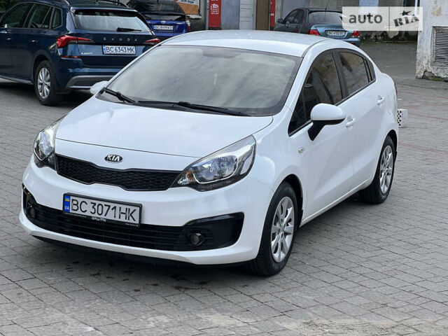 Белый Киа Рио, объемом двигателя 1.4 л и пробегом 88 тыс. км за 14000 $, фото 8 на Automoto.ua