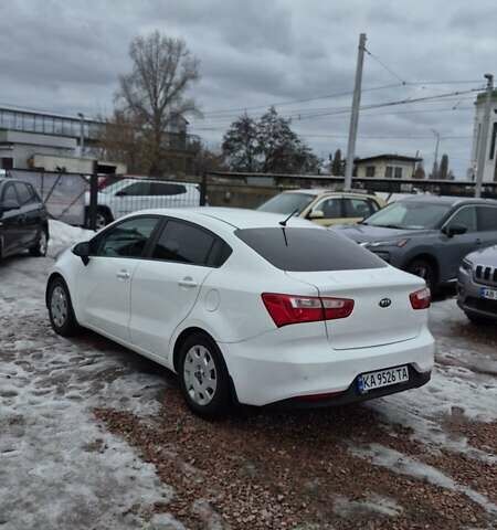 Білий Кіа Ріо, об'ємом двигуна 1.4 л та пробігом 182 тис. км за 10500 $, фото 5 на Automoto.ua