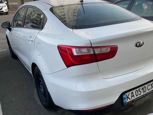 Белый Киа Рио, объемом двигателя 1.4 л и пробегом 88 тыс. км за 7700 $, фото 3 на Automoto.ua