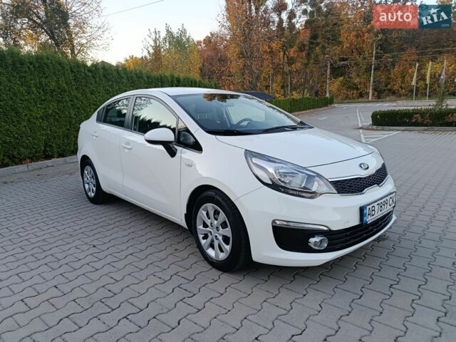 Білий Кіа Ріо, об'ємом двигуна 1.4 л та пробігом 49 тис. км за 10600 $, фото 22 на Automoto.ua