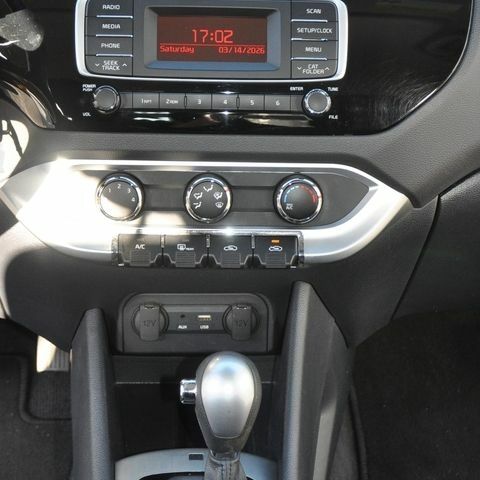 Белый Киа Рио, объемом двигателя 1.6 л и пробегом 117 тыс. км за 8300 $, фото 29 на Automoto.ua