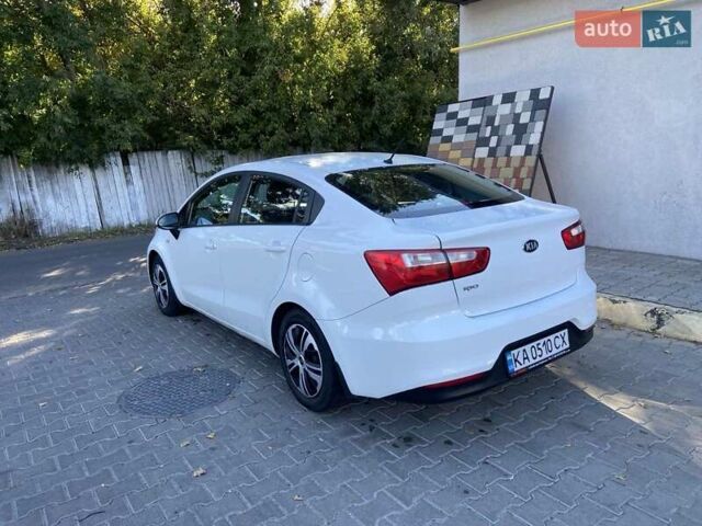 Белый Киа Рио, объемом двигателя 1.4 л и пробегом 87 тыс. км за 8700 $, фото 2 на Automoto.ua