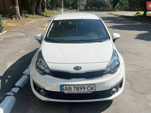 Білий Кіа Ріо, об'ємом двигуна 1.4 л та пробігом 49 тис. км за 10300 $, фото 3 на Automoto.ua