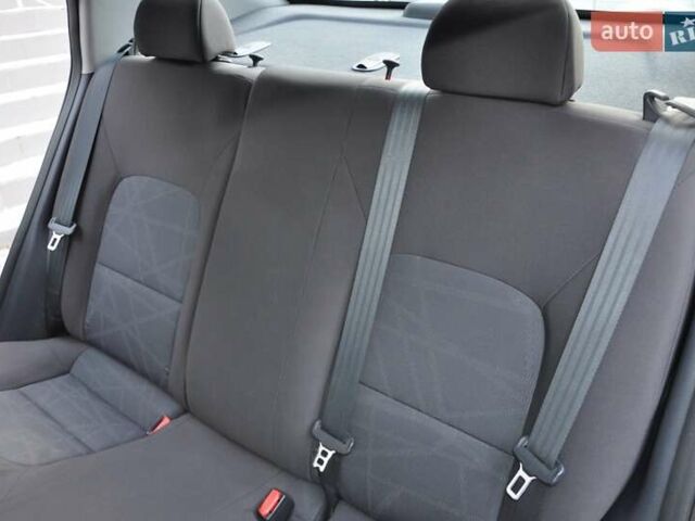 Белый Киа Рио, объемом двигателя 1.6 л и пробегом 117 тыс. км за 9800 $, фото 12 на Automoto.ua